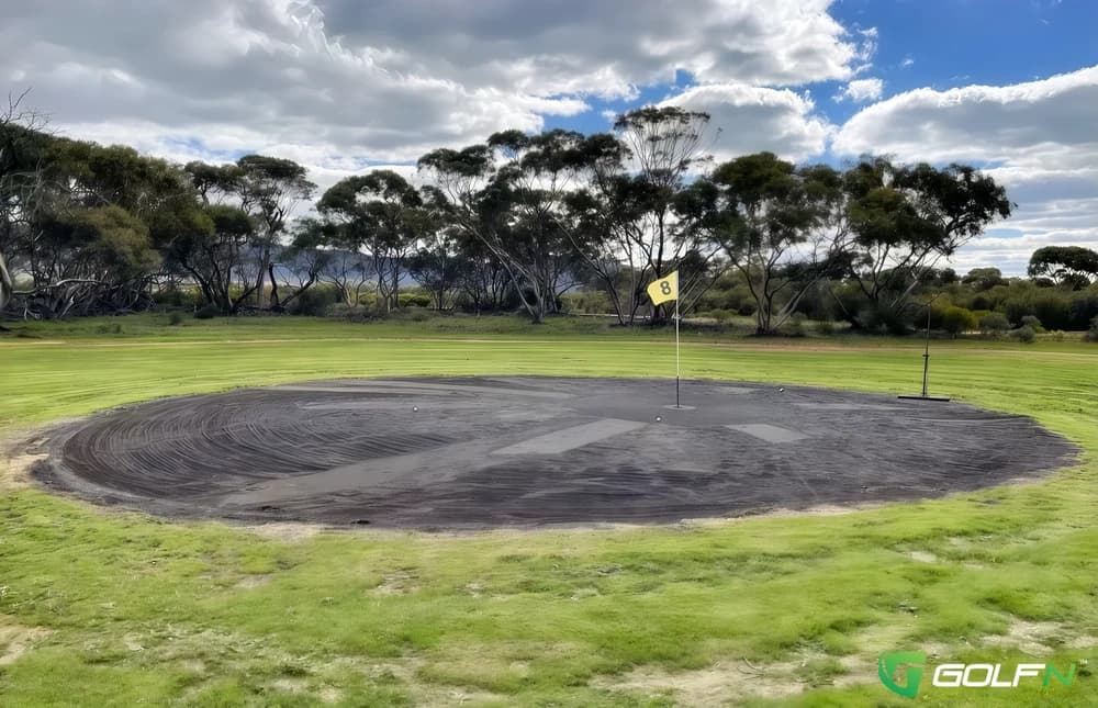 Darke Peak Golf Club in Cleve, South Australia β public, 9-hole golf course