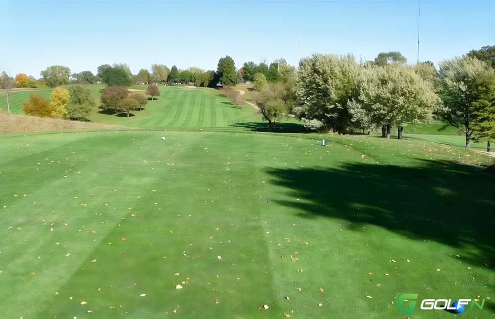Palmer Hills Golf Course in Bettendorf, Iowa — public, 18-hole golf course, designed by William J. Spear (1974)