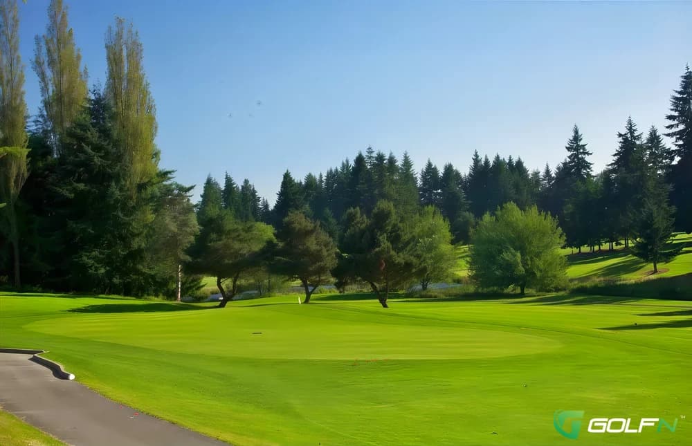 Walter E Hall Golf Course in Everett, Washington — public, 18-hole golf course, designed by H. Chandler Egan