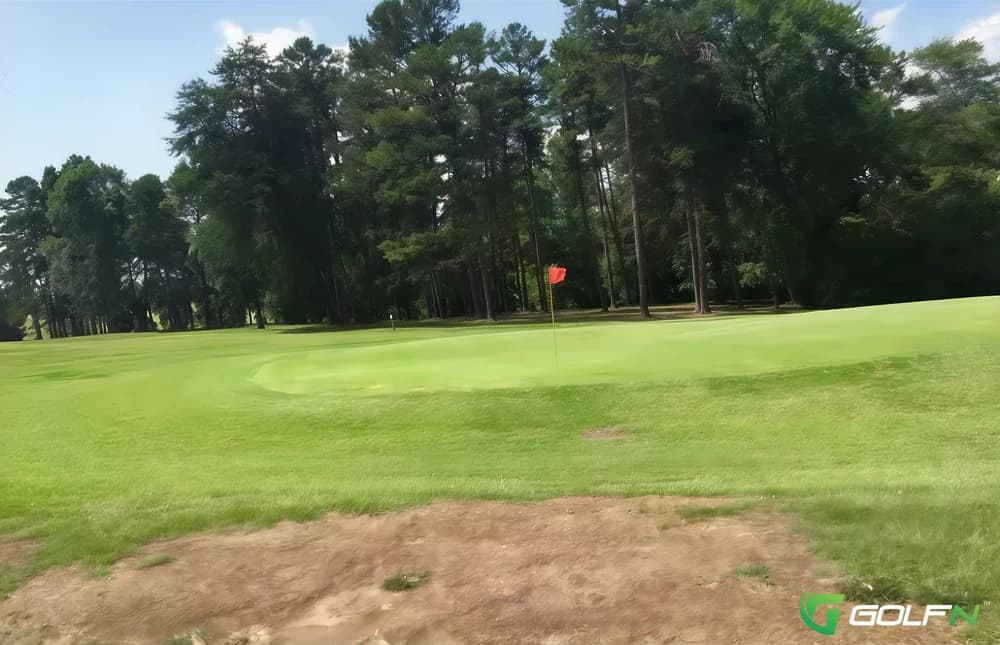 Pleasant Ridge Golf & Country Club in Greensboro, North Carolina — public, 18-hole golf course, designed by Lee Evans