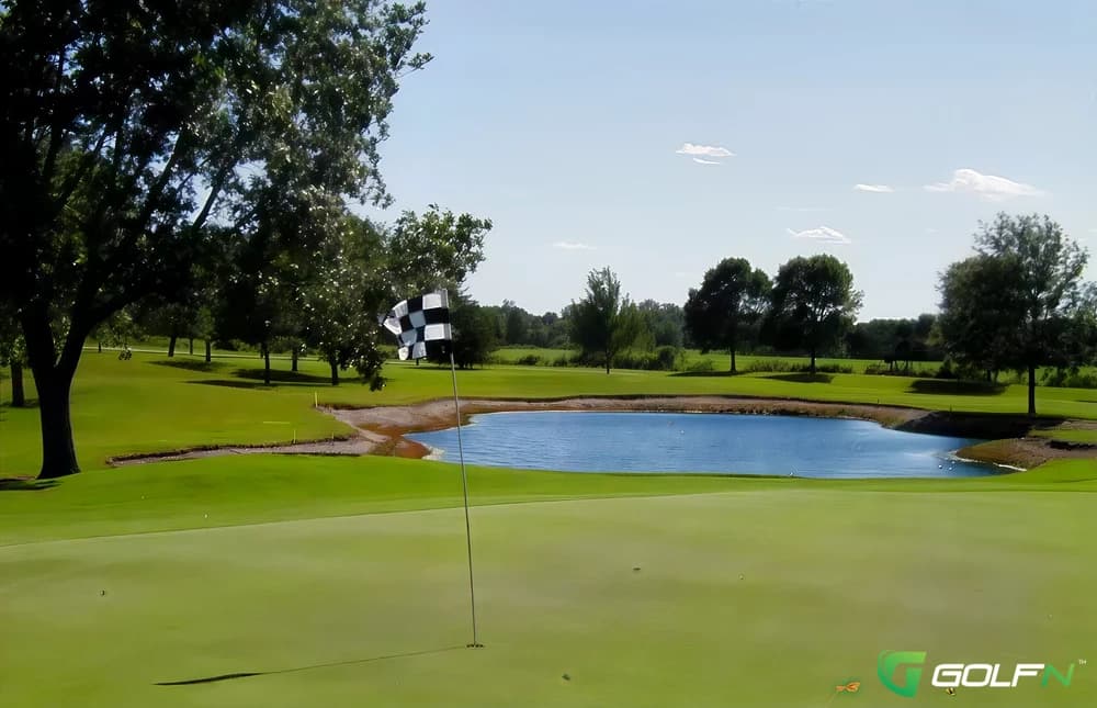 Bay County Golf Course in Essexville, Michigan — public, 18-hole golf course
