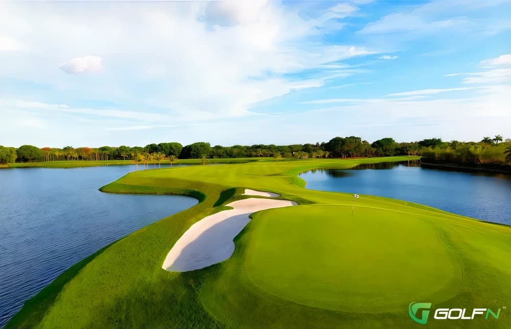 Gold Palm - Trump National Doral in Miami, Florida — public, 18-hole golf course, designed by Robert von Hagge (1967)