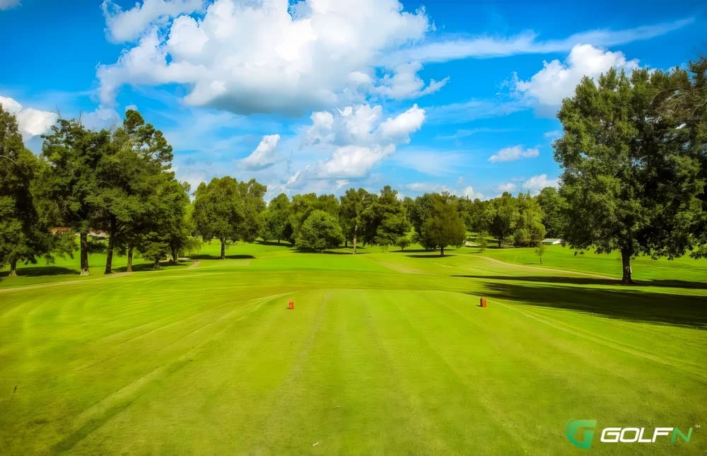 Marion Country Club in Marion, Kentucky — semi-private, 9-hole golf course, designed by Carter Golf