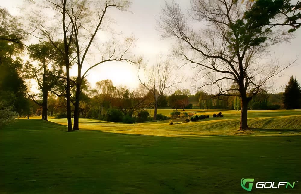Shady Brook Golf Club in Paris, Kentucky — public, 9-hole golf course, designed by Lewis Berk