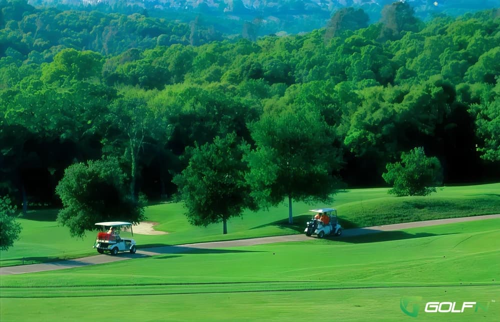 Serrano Country Club in El Dorado Hills, California — private, 18-hole golf course, designed by Robert Trent Jones, Jr. (1996)