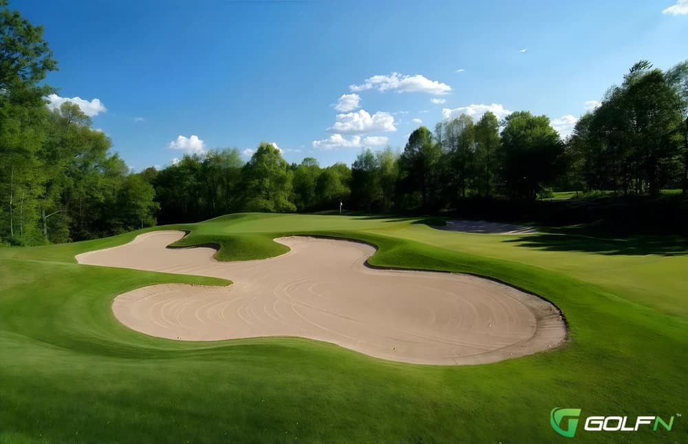 Thousand Oaks Golf Club in Grand Rapids, Michigan — public, 18-hole golf course, designed by Rees Jones (1999)