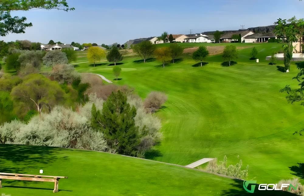 Clear Lake Country Club in Buhl, Idaho — public, 18-hole golf course
