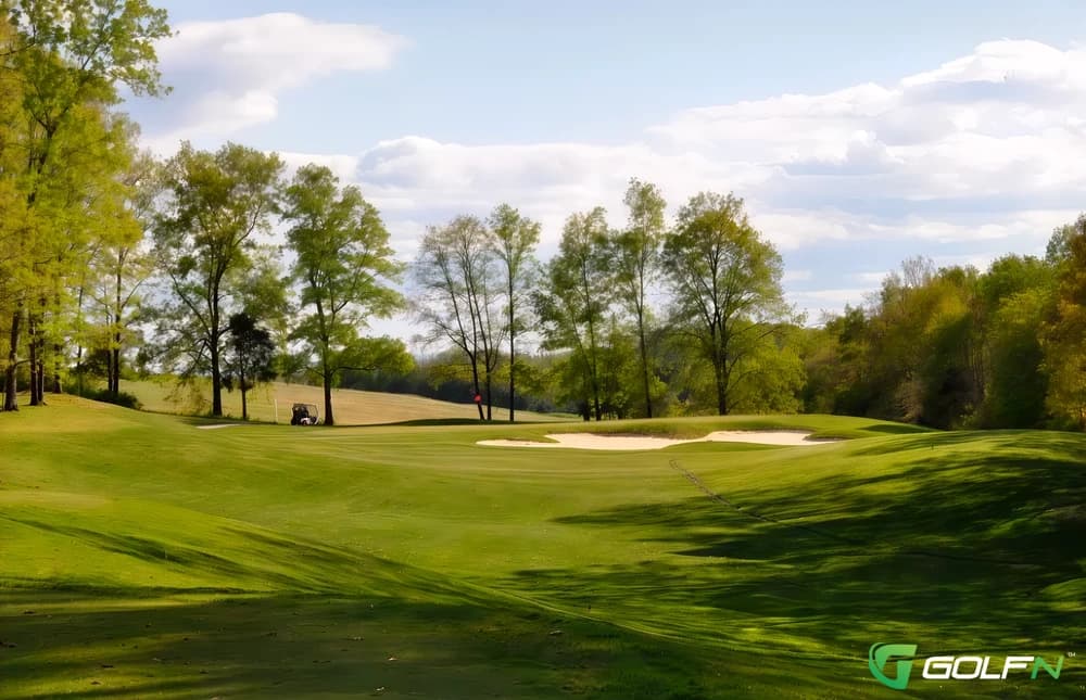 Peak - Lakeview Golf Course in Harrisonburg, Virginia — semi-private, 36-hole golf course, designed by Buddy Loving