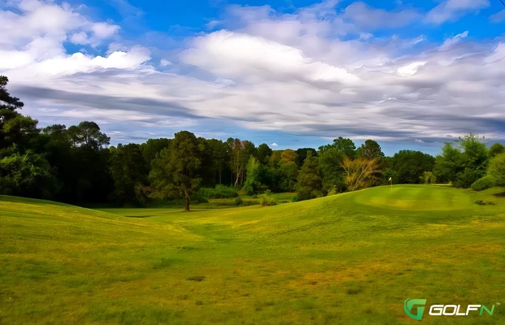 Meadowbrook Country Club in Garner, North Carolina — semi-private, 9-hole golf course