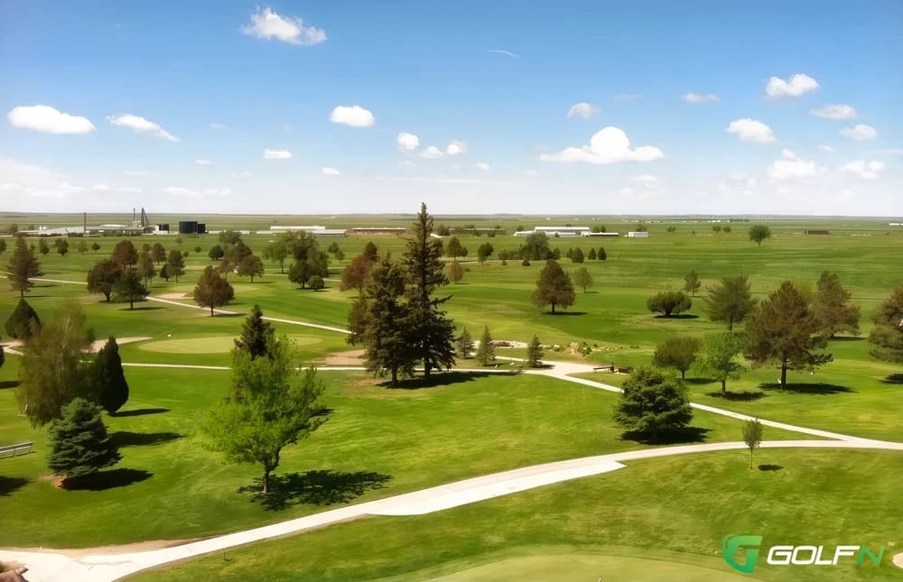 Sky View Golf Course in Alliance, Nebraska — public, 18-hole golf course, designed by Henry Hughes (1952)