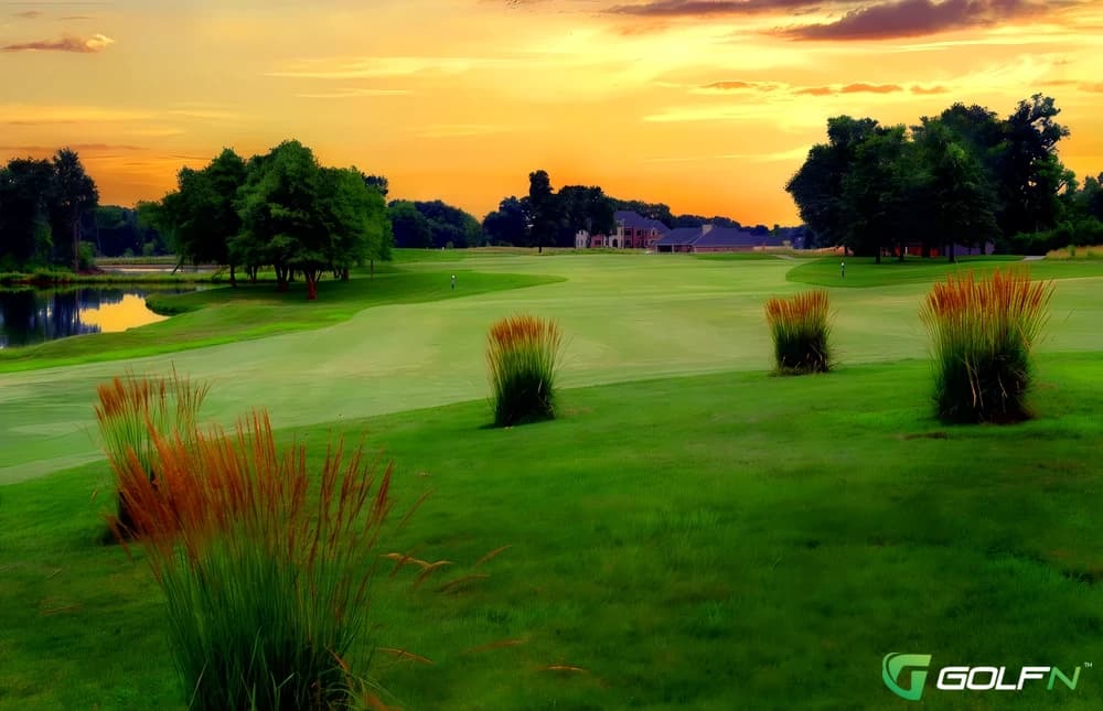 Far Oaks Golf Club in Caseyville, Illinois — public, 18-hole golf course, designed by Bob & Kye Goalby