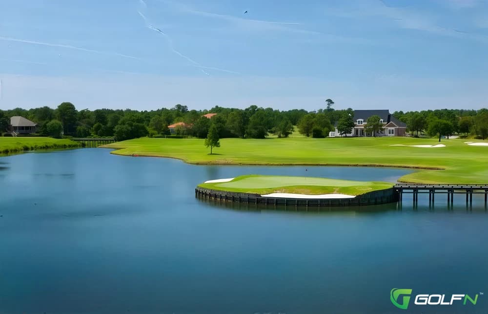 Pete Dye - Country Club Of Landfall in Wilmington, North Carolina — private, 18-hole golf course, designed by Pete Dye (1987)