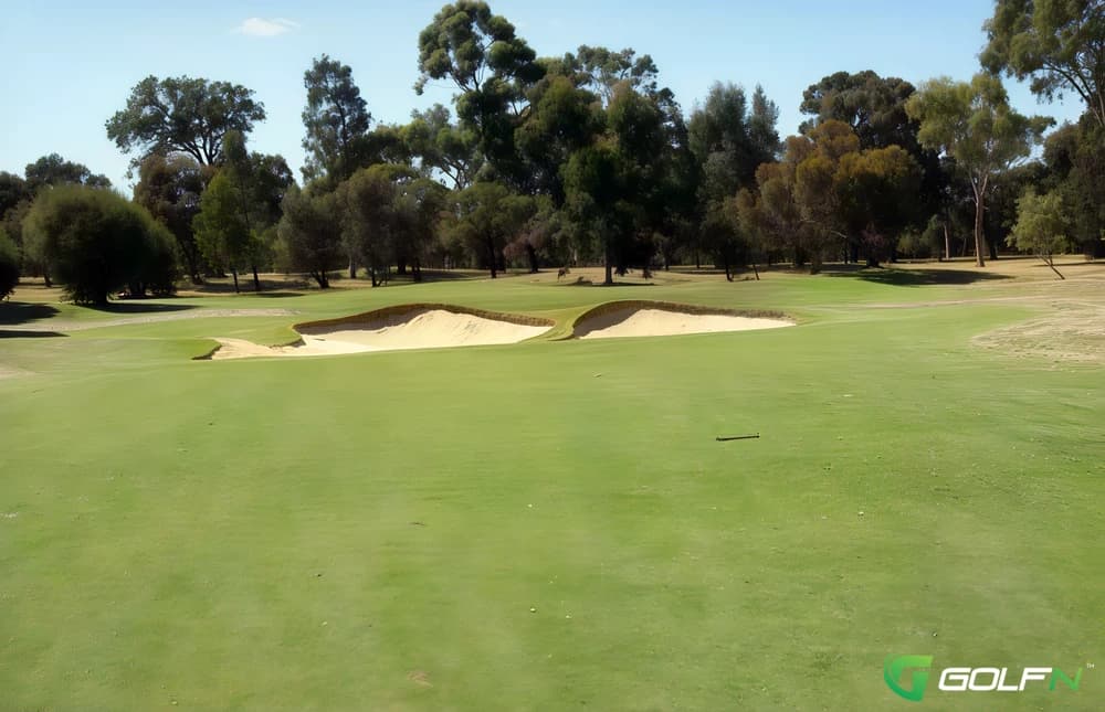 Classic - Hillview Public Golf Course in Maida Vale, Western Australia β public, 27-hole golf course