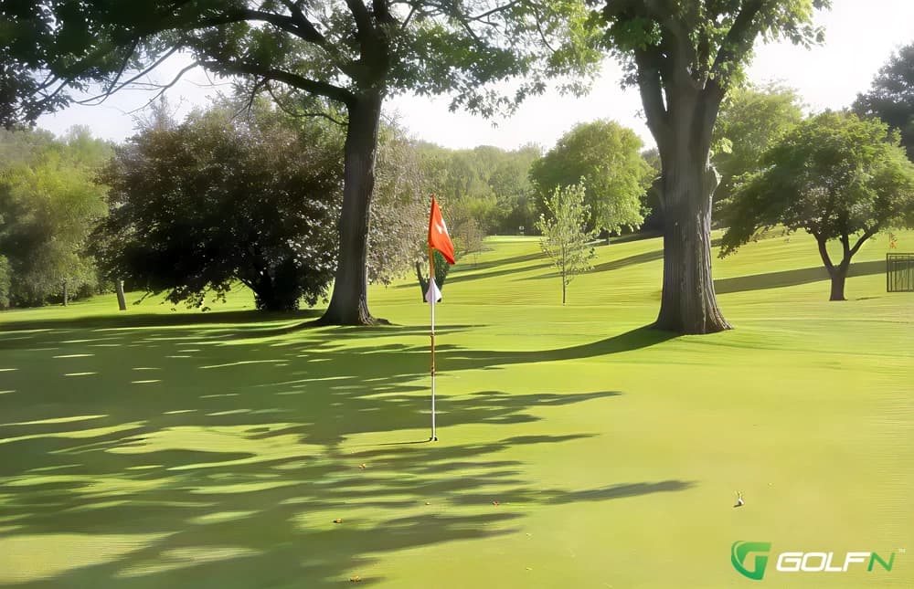 Lockport Golf & Recreation Club in Lockport, Illinois — private, 9-hole golf course