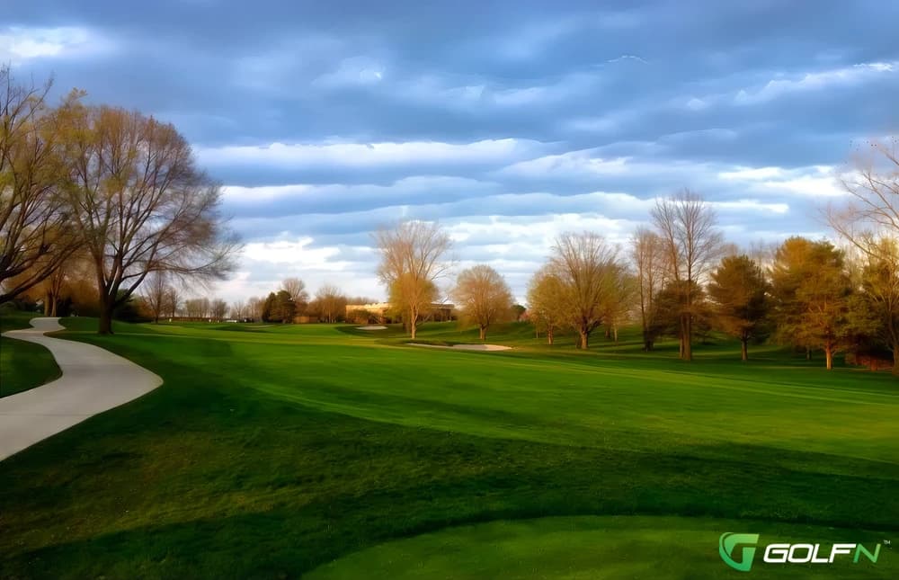 Vale - Echo Valley Country Club in Norwalk, Iowa — private, 27-hole golf course, designed by Larry Packard