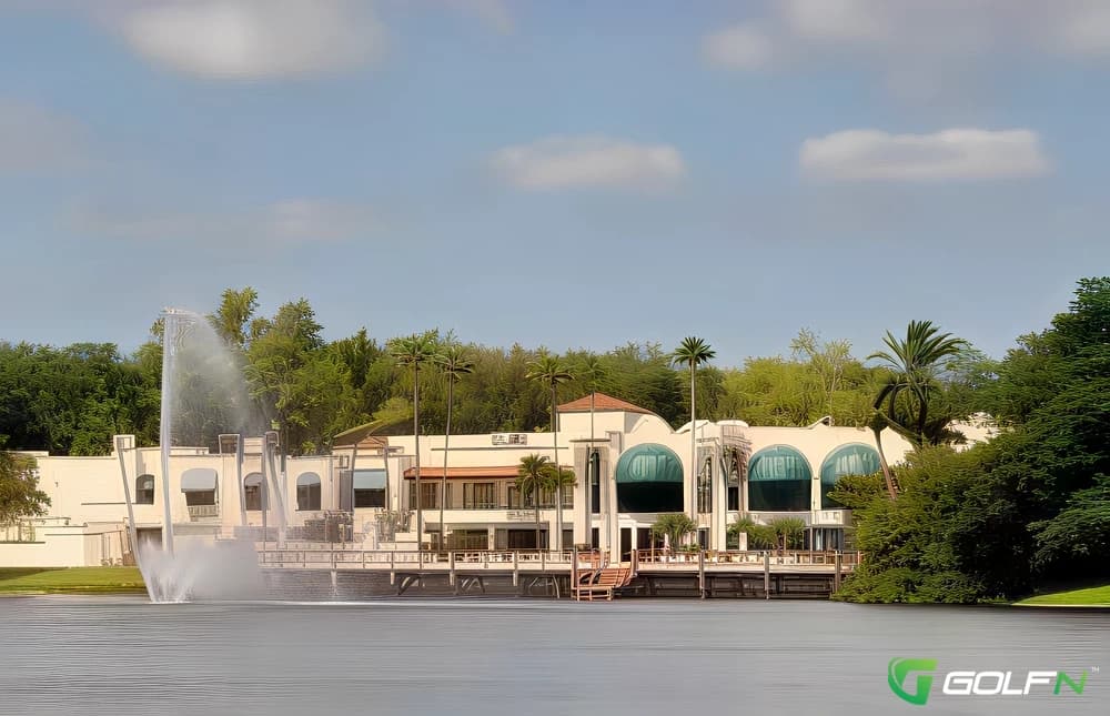 Pine Island Ridge Country Club in Davie, Florida — private, 18-hole golf course