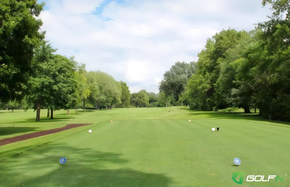 Woodstock Club in Indianapolis, Indiana — private, 9-hole golf course, designed by Tim Liddy (1999)