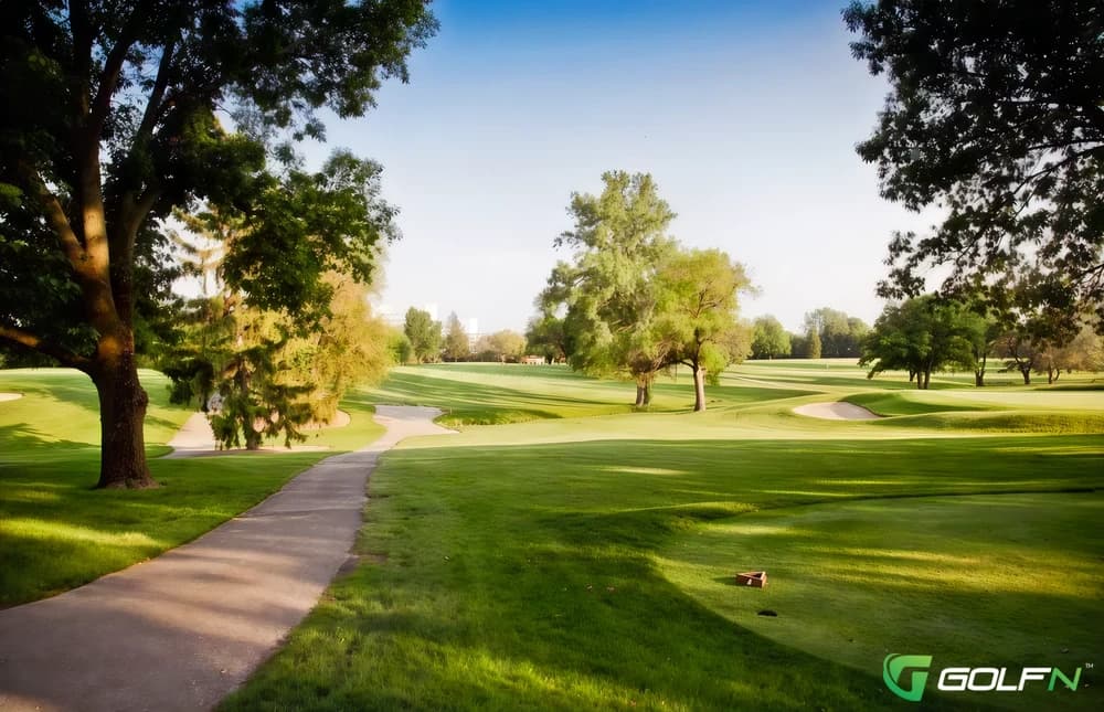 Dayton - Miami Valley Golf Club in Dayton, Ohio — private, 18-hole golf course, designed by Donald Ross (1919)