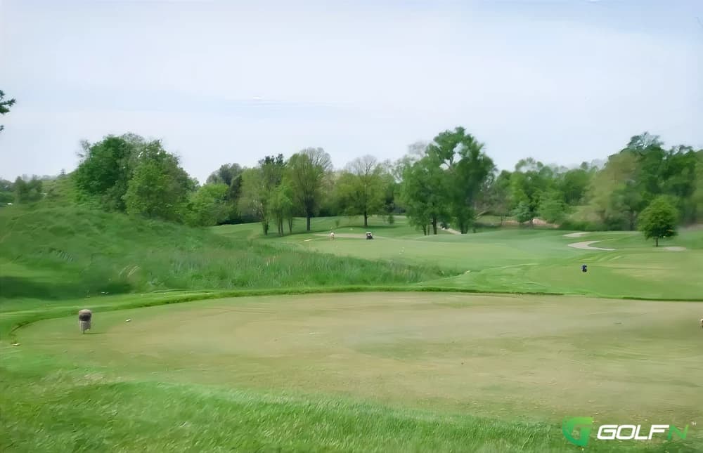 Woodlawn Springs Golf Club in Bardstown, Kentucky — semi-private, 18-hole golf course, designed by George Young
