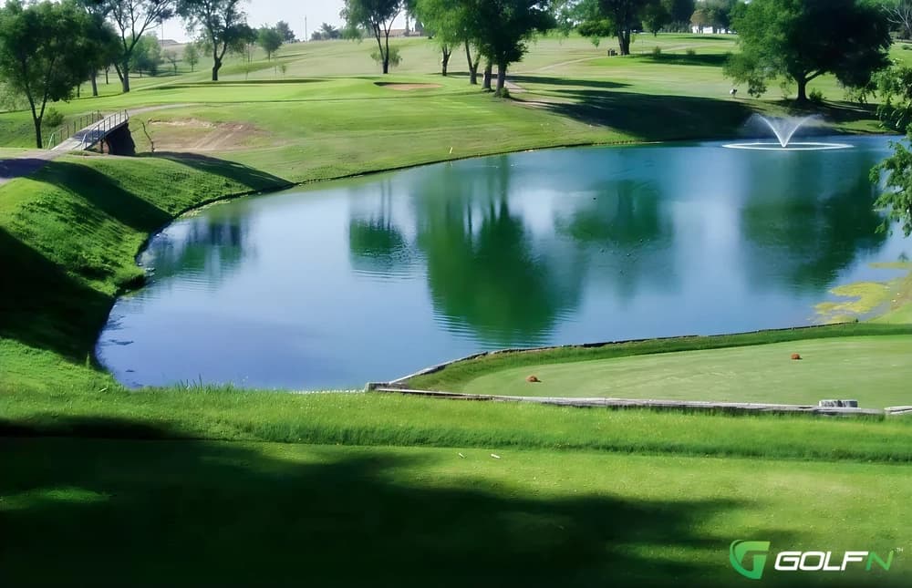Pampa Country Club in Pampa, Texas — private, 18-hole golf course, designed by Ray Hardy