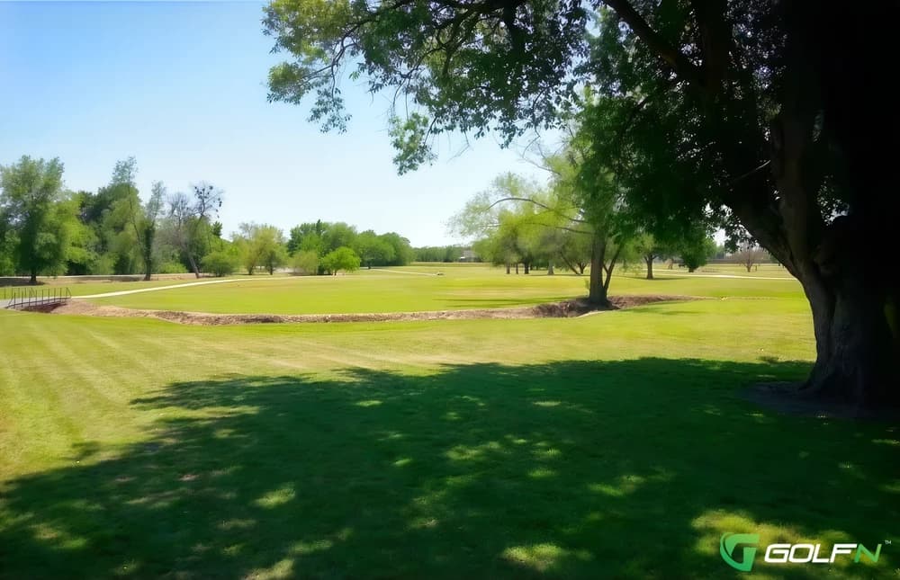 Bonham Golf Club in Bonham, Texas — semi-private, 9-hole golf course