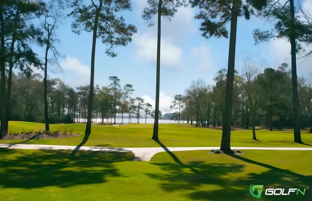 Deerwood - Clubs Of Kingwood in Kingwood, Texas — private, 18-hole golf course, designed by Joe Finger