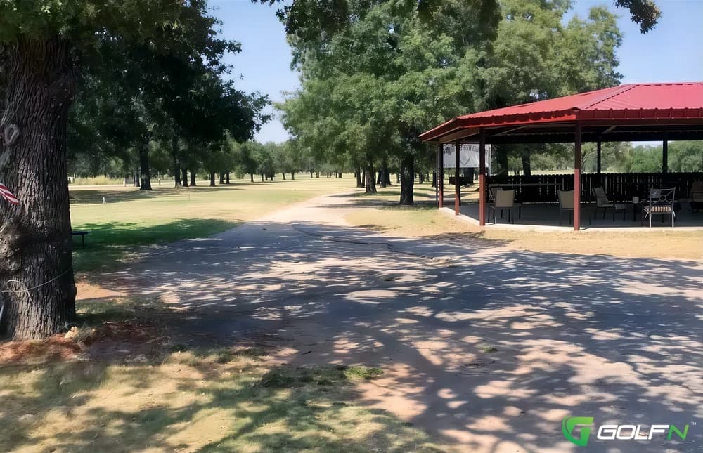 Comanche Golf Course in Comanche, Oklahoma — public, 9-hole golf course
