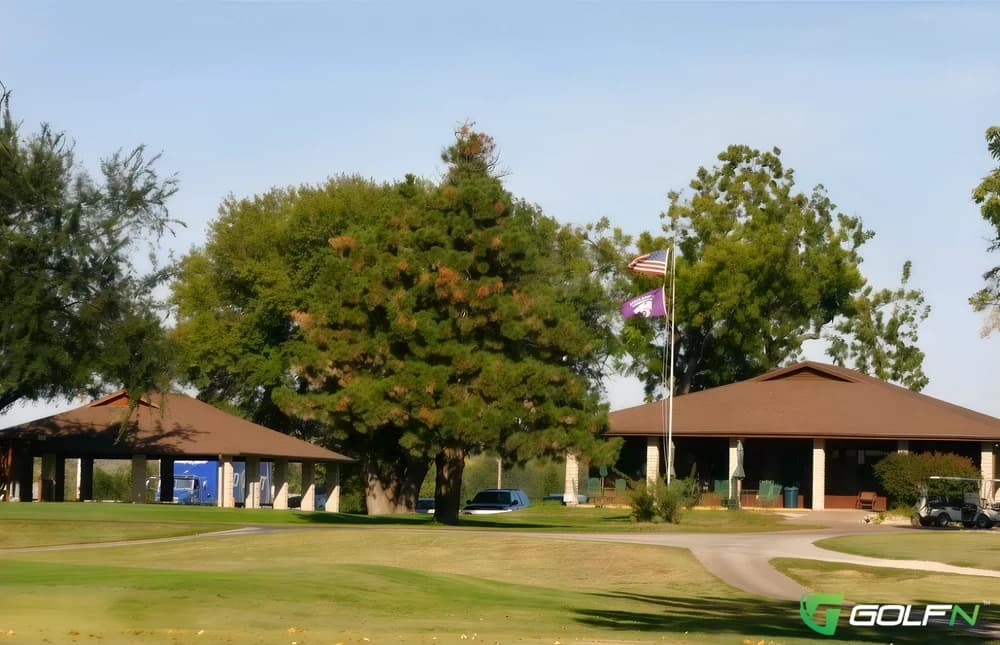 Stagg Hill Golf Club in Manhattan, Kansas — semi-private, 18-hole golf course, designed by Richard Morse