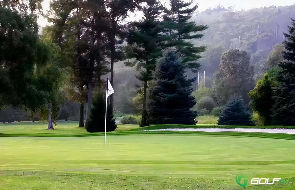 Blue Shamrock in Palmerton, Pennsylvania — private, 18-hole golf course, designed by New Jersey Zinc Co.