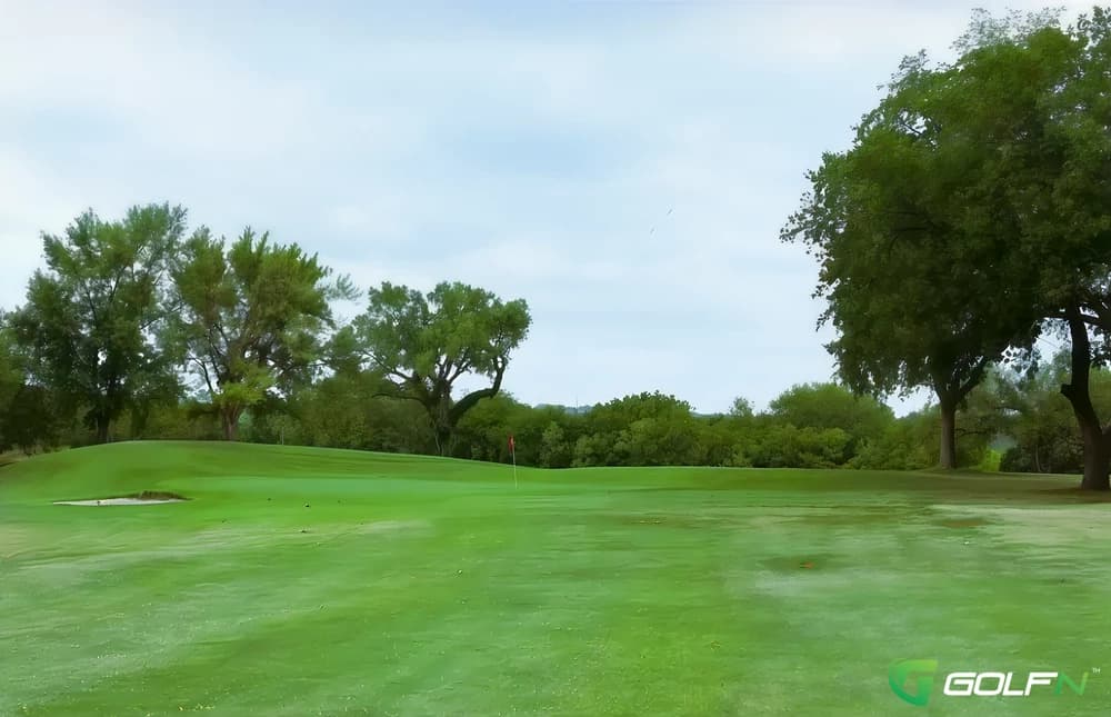 Junction City - Greatlife Golf & Fitness in Junction City, Kansas — private, 9-hole golf course