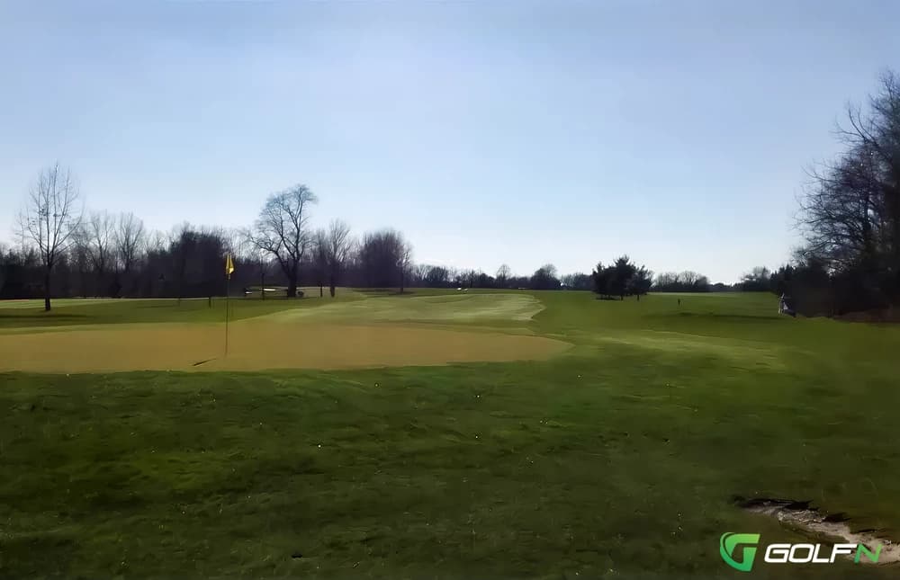 Wawasee Golf & Country Club in Syracuse, Indiana — resort, 9-hole golf course, designed by Tom Bendelow (1910)
