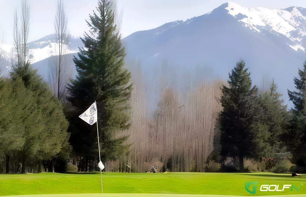 Cascade Golf Course in North Bend, Washington — public, 9-hole golf course, designed by Emmitt Jackson