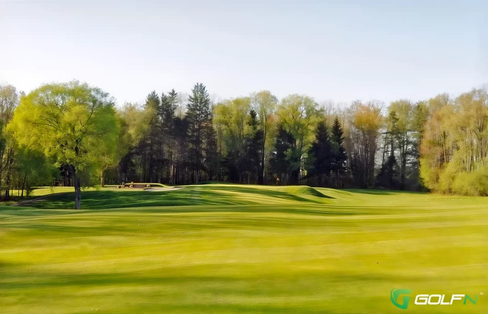 Yahnundasis Golf Club in New Hartford, New York — private, 18-hole golf course, designed by Walter Travis (1922)