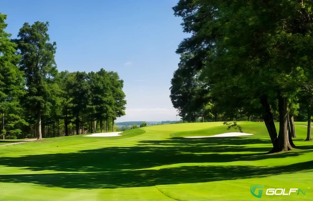 Lake View Country Club in North East, Pennsylvania — private, 18-hole golf course, designed by James Harrison (1959)