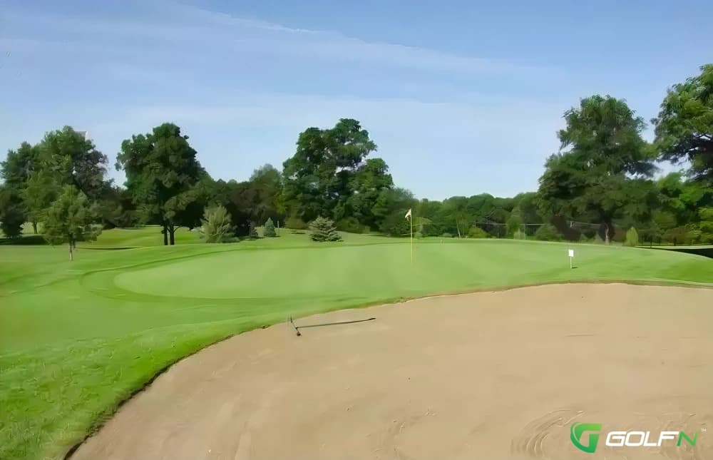 Fox Valley Golf Club in Kaukauna, Wisconsin — private, 18-hole golf course, designed by Charles Maddox