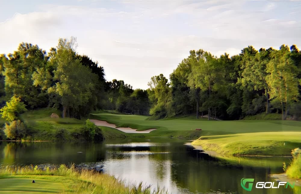 Victoria National Golf Club in Newburgh, Indiana — private, 18-hole golf course, designed by Tom Fazio (1998)