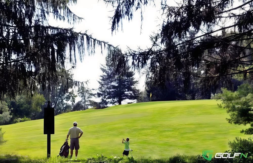 Crescent Hill Golf Course in Louisville, Kentucky — public, 9-hole golf course