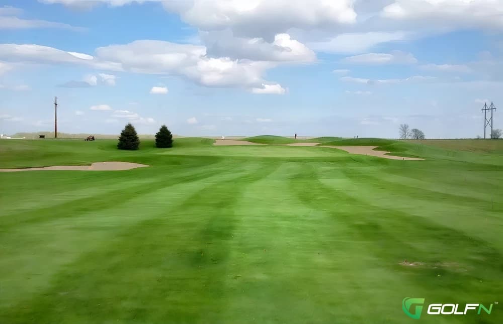 The Lynx National Golf Course in Sauk Centre, Minnesota — public, 18-hole golf course, designed by Jeff Larsen