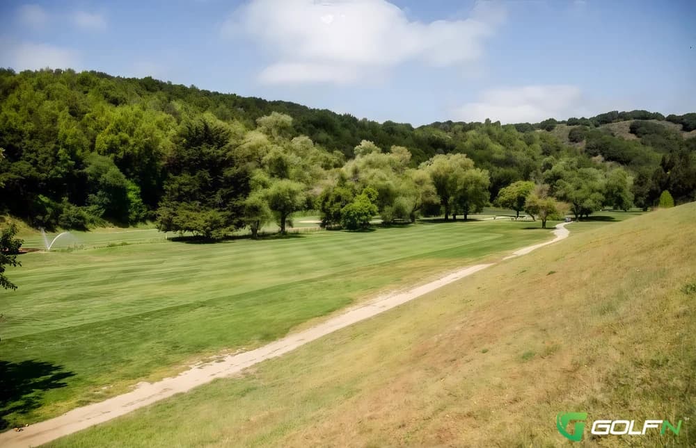 Redwood Canyon Public Golf Course in Castro Valley, California — public, 18-hole golf course, designed by Bob E. Baldock