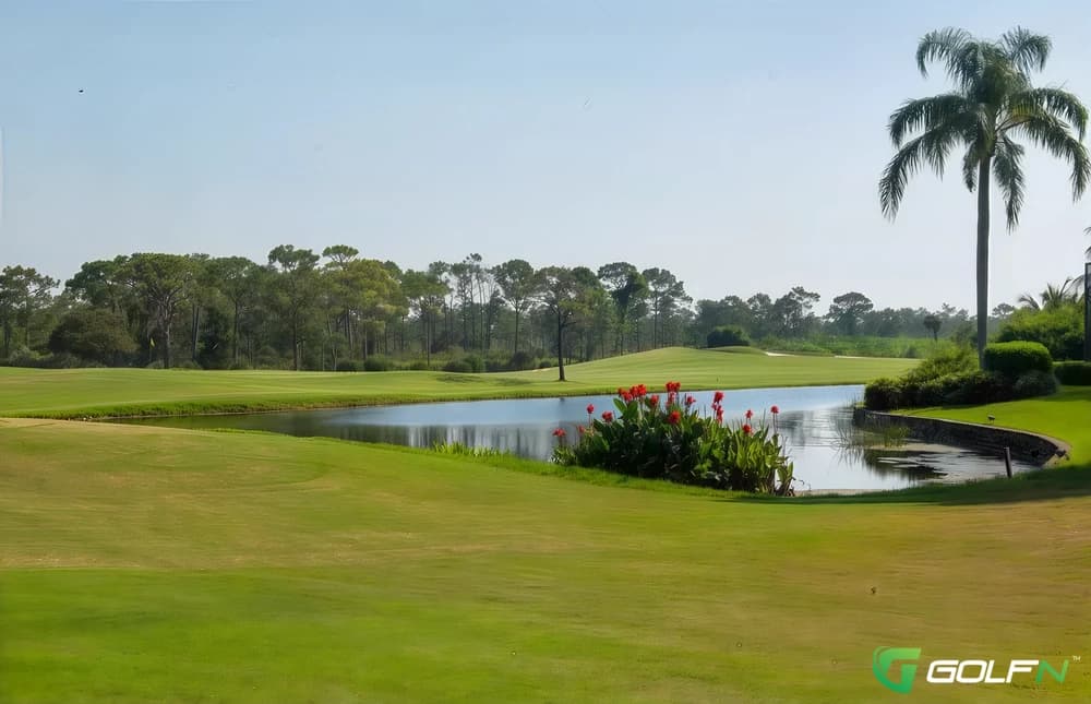 Hobe Sound Golf Club in Hobe Sound, Florida — private, 18-hole golf course, designed by Joe Lee (1988)