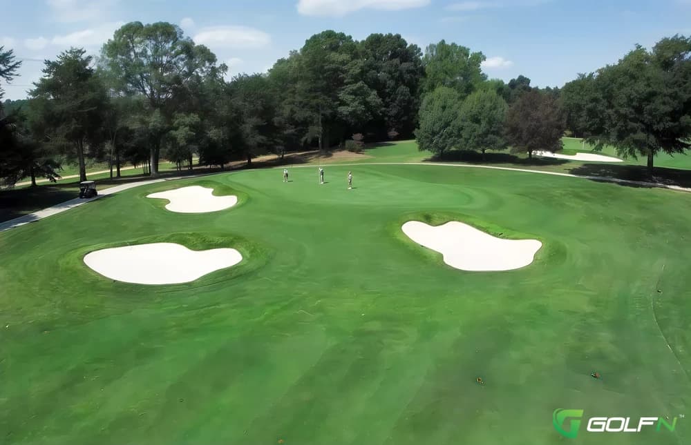 Pine Forest Country Club in Jesup, Georgia — semi-private, 18-hole golf course