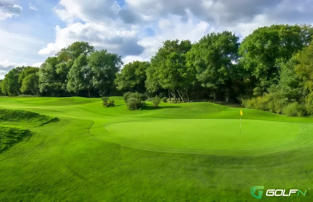 Sandy Lodge Golf Club in Northwood, England — resort, 18-hole golf course, designed by Harry Vardon (1910)
