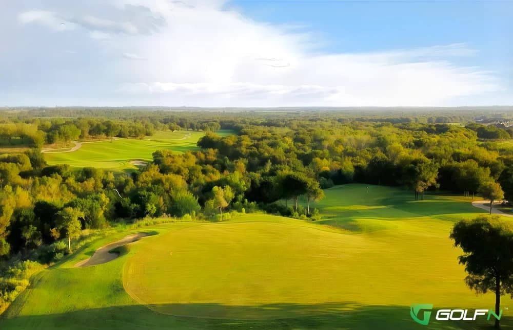 Shadowglen Golf Club in Manor, Texas — public, 18-hole golf course, designed by Roy Bechtol (2003)