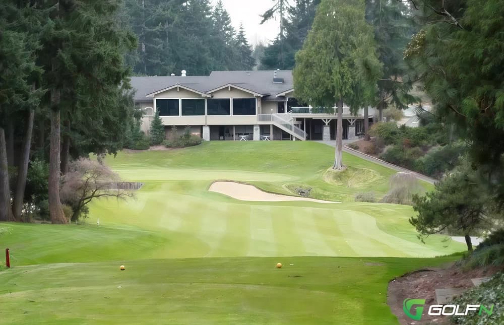Twin Lakes Golf & Country Club in Federal Way, Washington — private, 18-hole golf course, designed by Bill Teufel (1966)