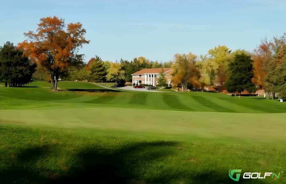 Mohawk Hills Golf Club in Carmel, Indiana — public, 9-hole golf course, designed by Gary Kern (1972)