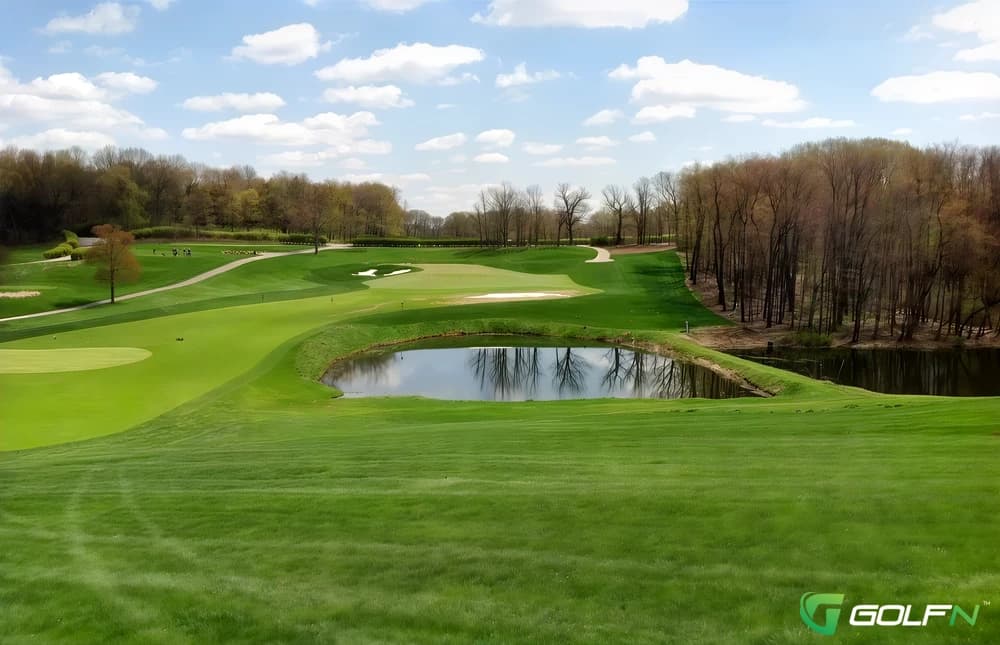 Sewickley Heights Golf Club in Sewickley, Pennsylvania — private, 18-hole golf course, designed by James Harrison (1961)