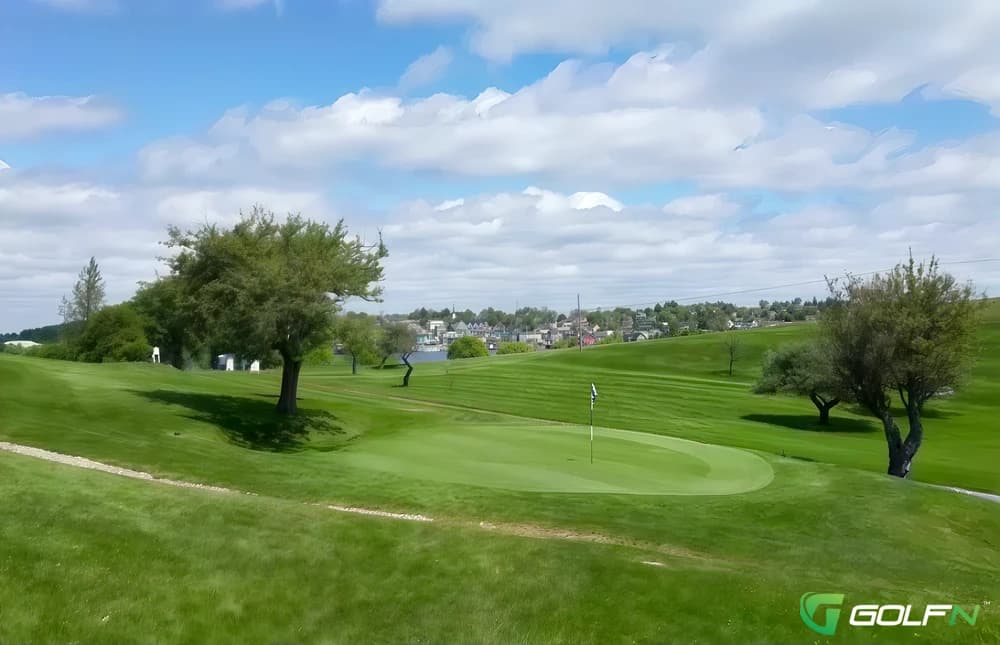 Bluenose Golf Club in Lunenburg, Nova Scotia — semi-private, 18-hole golf course
