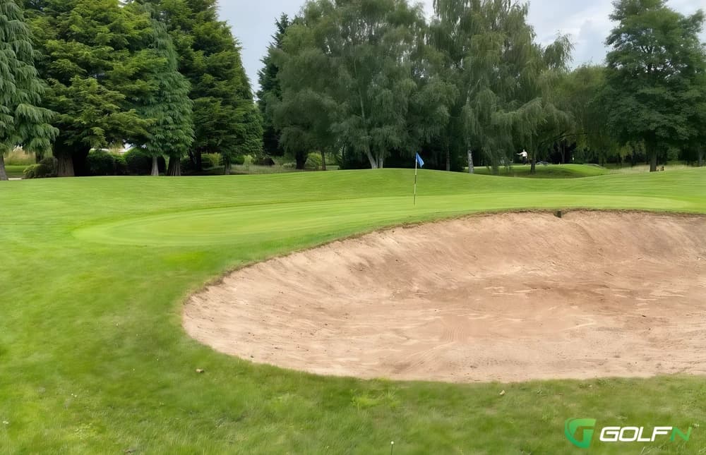 9 Academy Course - Bondhay Golf Club in Whitwell Common Worksop, England — public, 9-hole golf course