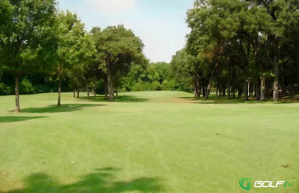Meadowbrook Park Golf Course in Arlington, Texas — public, 9-hole golf course