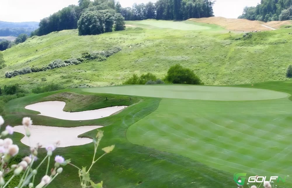 Broad Run Golfer'S Club in West Chester, Pennsylvania — public, 18-hole golf course, designed by Rees Jones (2000)